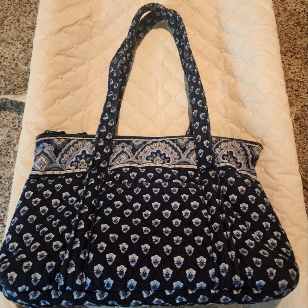 VERA BRADLEY 100% COTTON QUILTED PURSE TOTE